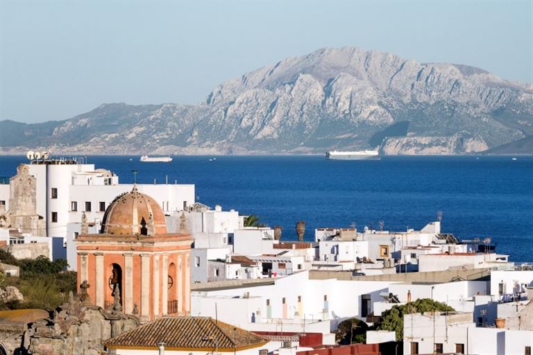 Andalusien und Marokko - Wasserkunst im Orient @ Juanamari Gonzalez  /adobestock